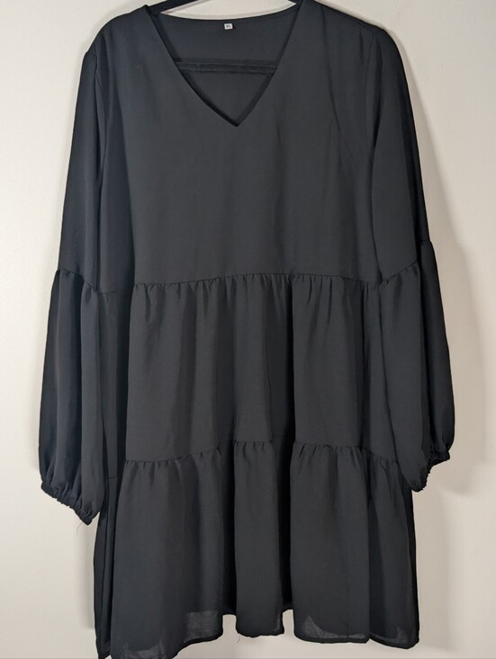 Dresses & Skirts - Black V-Neck Tiered Babydoll Tunic